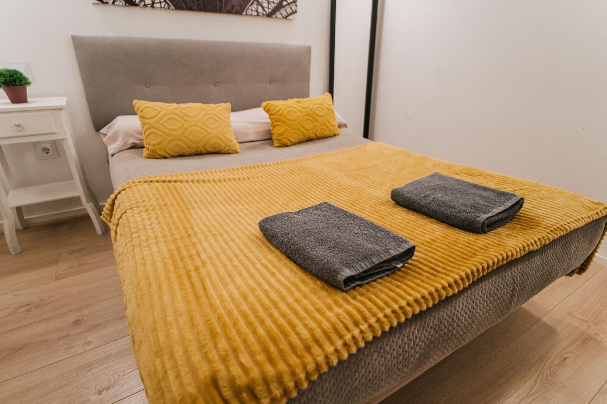 Lujoso Y Amplio Apartamento Con Parking Incluido Leon Luaran gambar