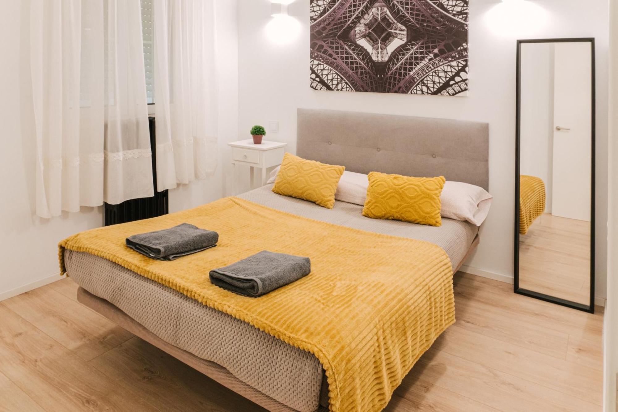 Lujoso Y Amplio Apartamento Con Parking Incluido Leon Luaran gambar