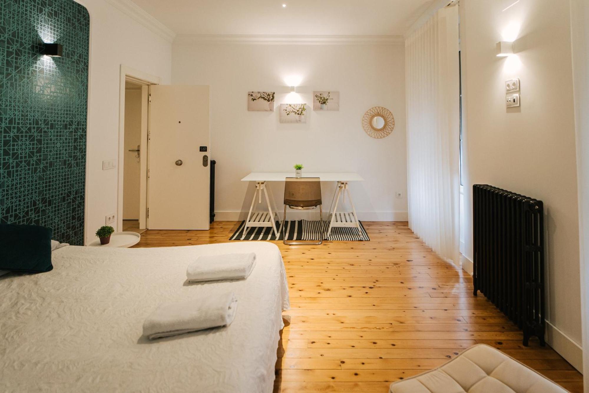Lujoso Y Amplio Apartamento Con Parking Incluido Leon Luaran gambar